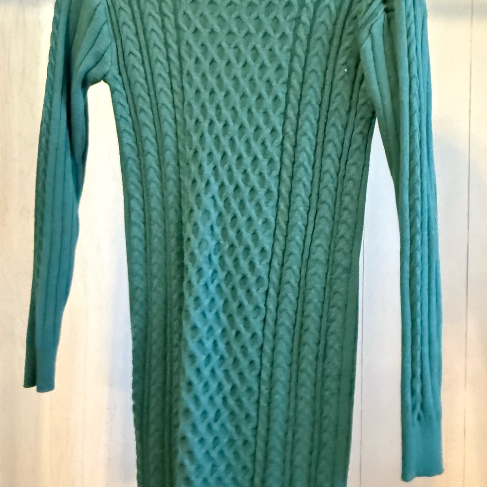 Slim Cable-Knit Long Sleeve Dress in green